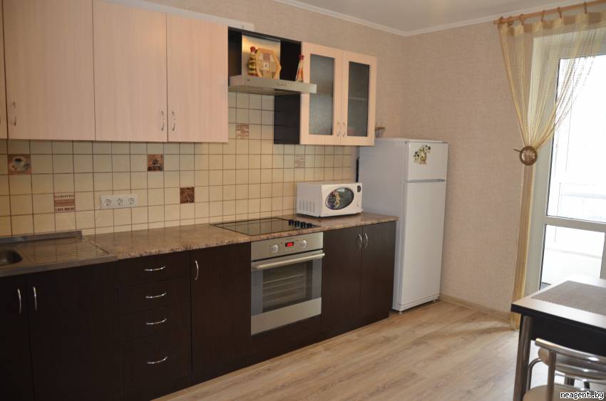 1-комнатная квартира, ул. Притыцкого, 109, 380 рублей: фото 5