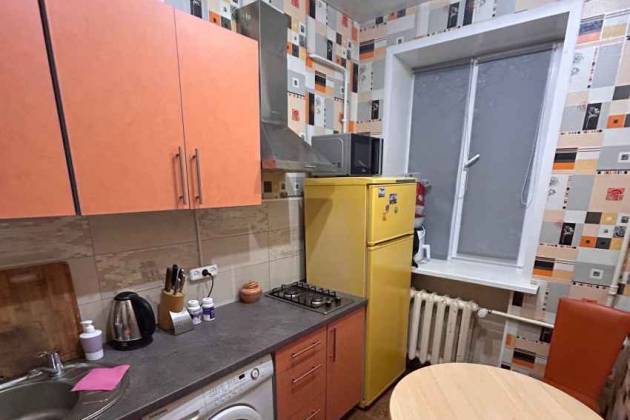 1-комнатная квартира, Жилуновича ул., за 980 р.