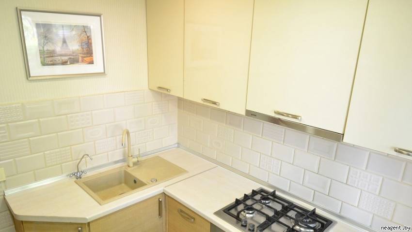 2-комнатная квартира, ул. Веры Хоружей, 17, 1083 рублей: фото 1