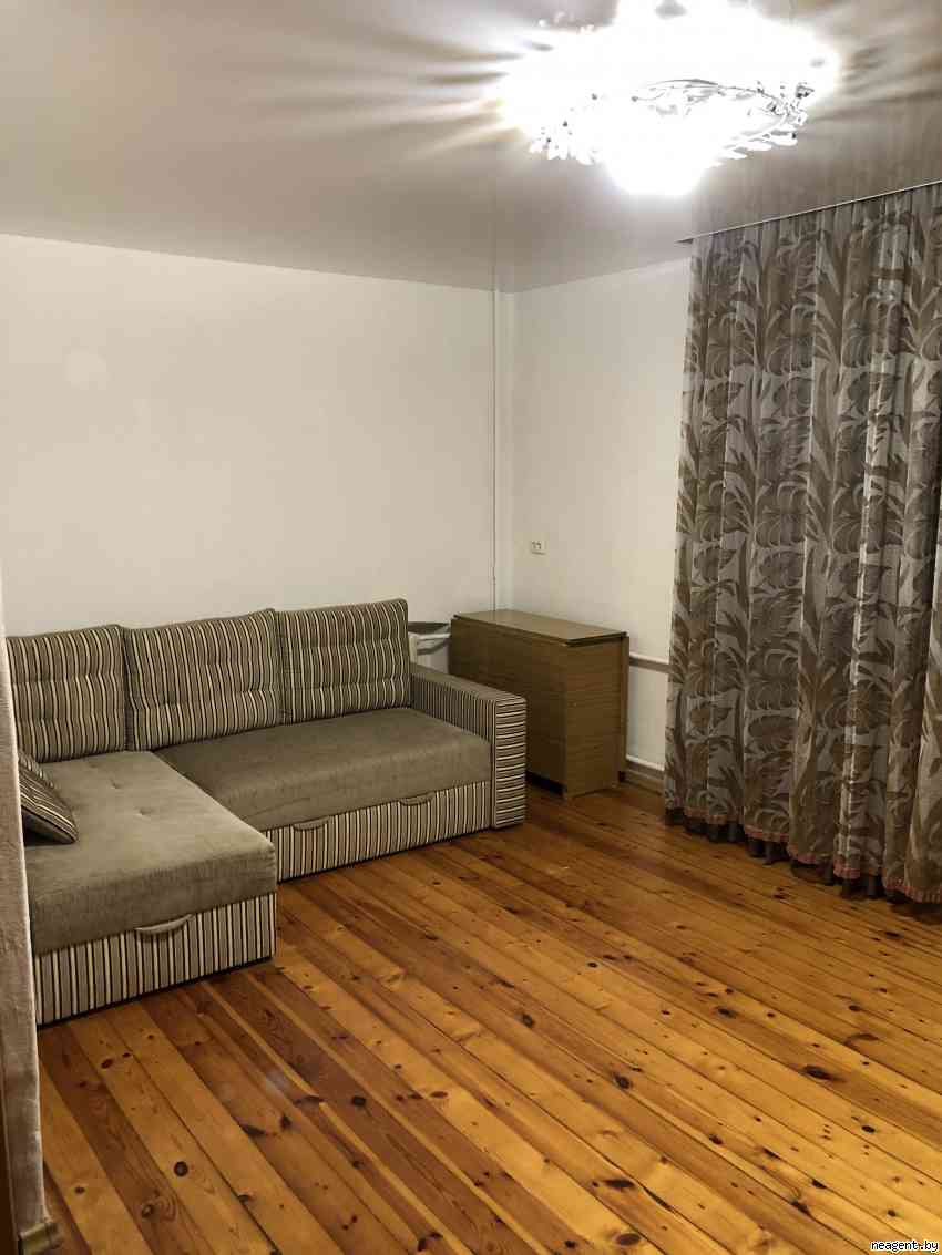 1-комнатная квартира, ул. Жилуновича, 45/-, 1050 рублей: фото 1