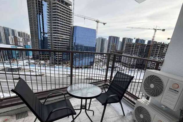 2-комнатная квартира, Игоря Лученка ул., за 700 р.