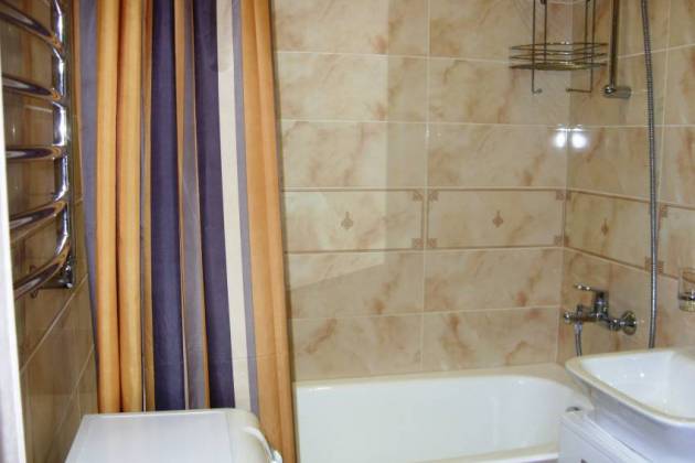 2-комнатная квартира, Червякова ул., за 1200 р.