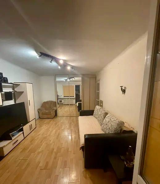 2-комнатная квартира, ул. Притыцкого, 78, 1040 рублей: фото 1