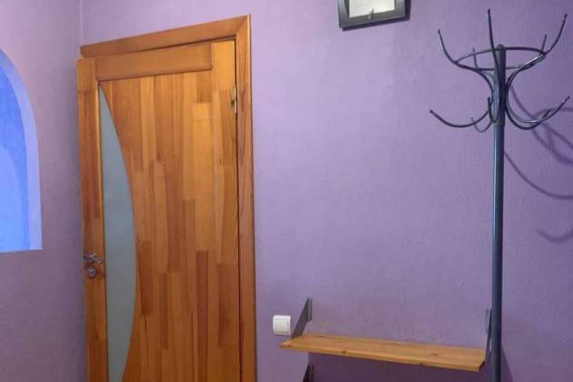 2-комнатная квартира, Жуковского ул., за 1200 р.