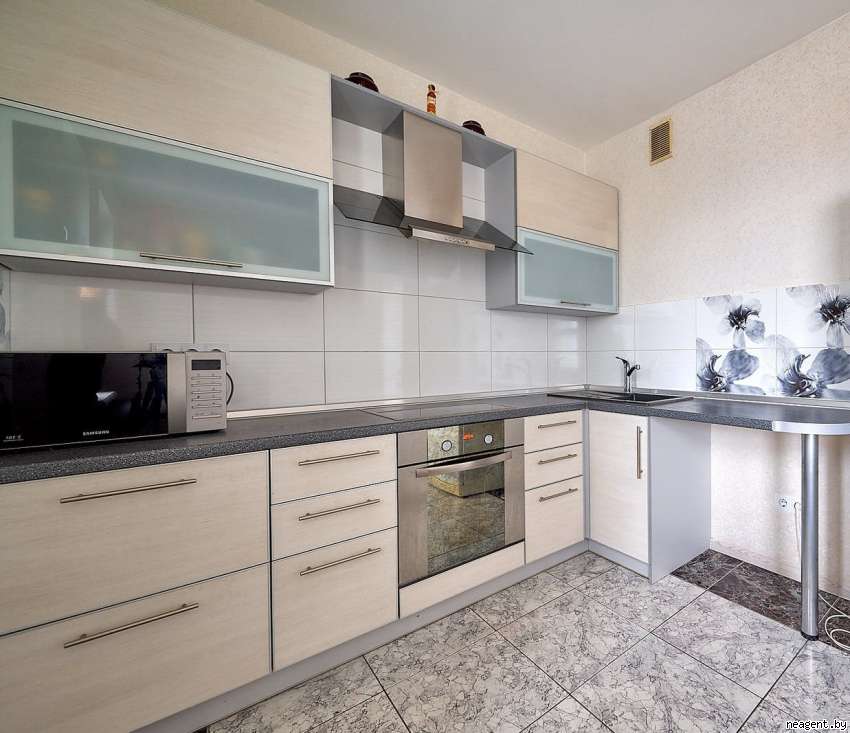 1-комнатная квартира, имени газеты «Правда» просп., 17, 898 рублей: фото 1