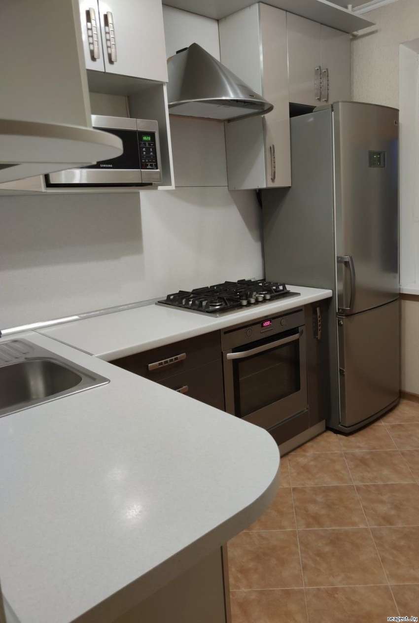 1-комнатная квартира, ул. Жуковского, 9, 884 рублей: фото 1