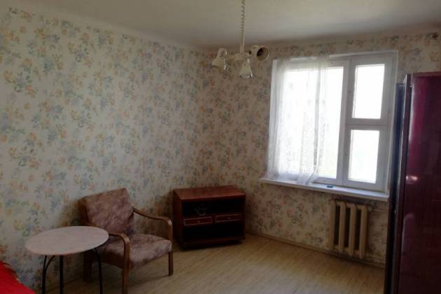 2-комнатная квартира, Мазурова ул., за 600 р.