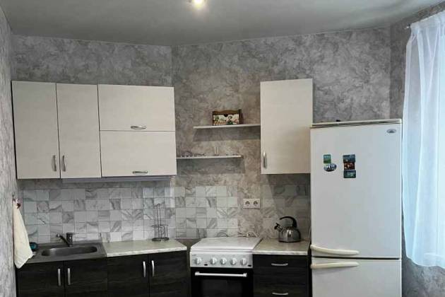 1-комнатная квартира, Уборевича ул., за 400 р.