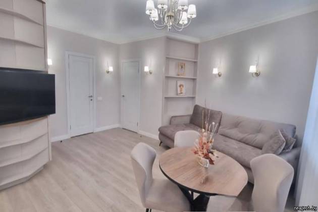 2-комнатная квартира, Нововиленская ул., за 2484 р.