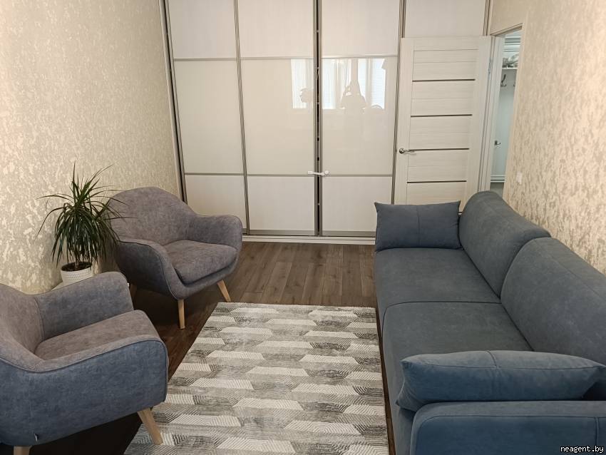 1-комнатная квартира, ул. Мирошниченко, 16/2, 1228 рублей: фото 1