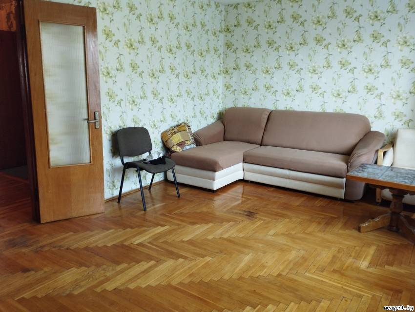 3-комнатная квартира, ул. Авакяна, 26/А, 1775 рублей: фото 1