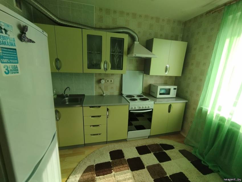 1-комнатная квартира, ул. Алеся Гаруна, 12, 789 рублей: фото 1