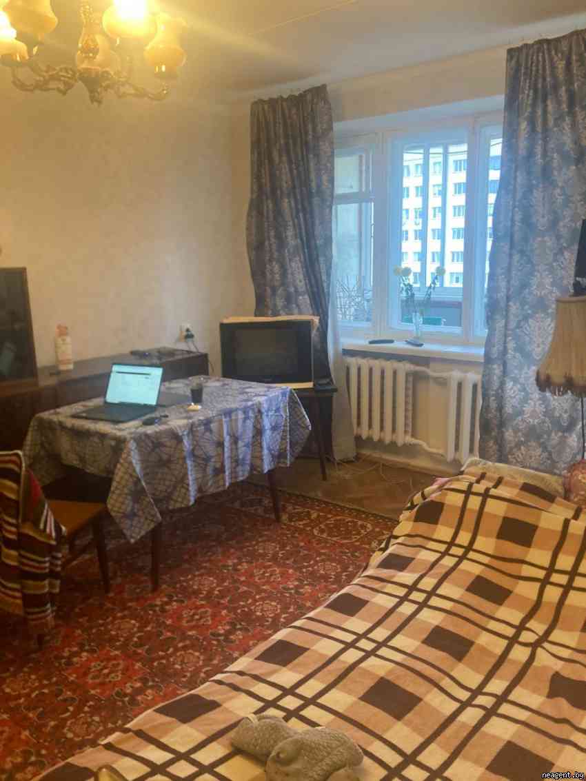 2-комнатная квартира, ул. Якуба Коласа, 50/1, 350 рублей: фото 1