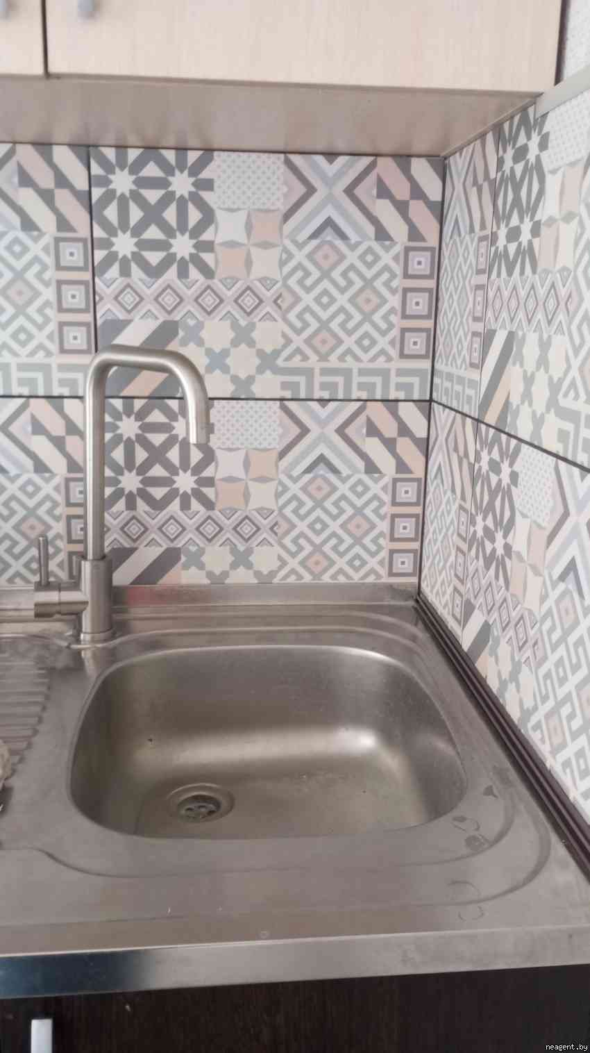 3-комнатная квартира, ул. Асаналиева, 9, 1350 рублей: фото 6