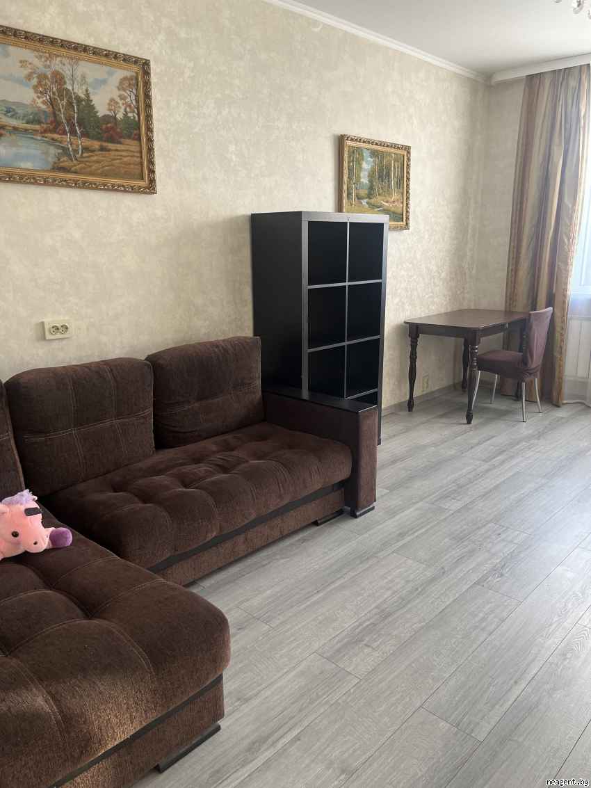 2-комнатная квартира, Сергея Есенина, 64, 1500 рублей: фото 1