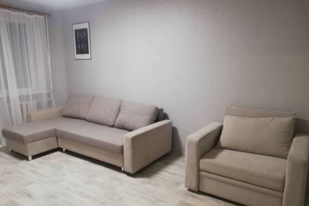 1-комнатная квартира, Слободская ул., за 370 р.