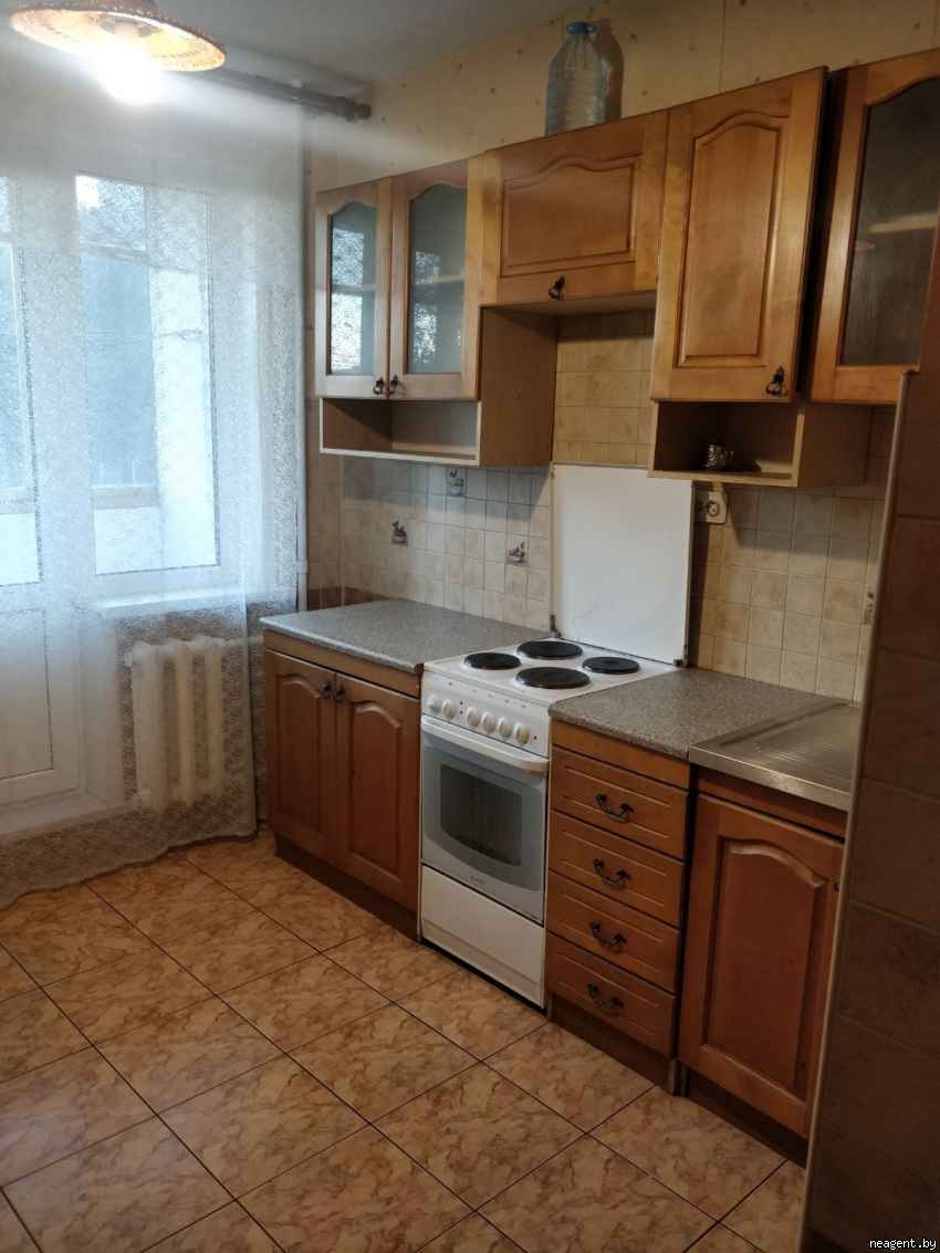 1-комнатная квартира, ул. Космонавтов, 3/1, 350 рублей: фото 4