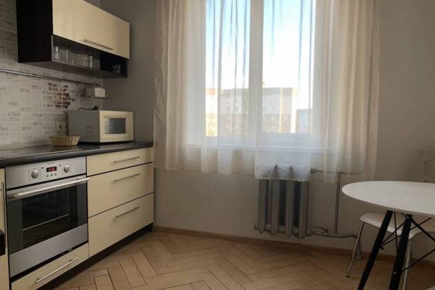 1-комнатная квартира, Лобанка ул., за 1200 р.