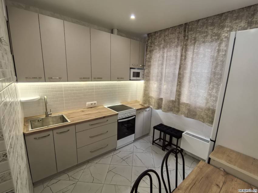 2-комнатная квартира, ул. Некрасова, 17, 1690 рублей: фото 1