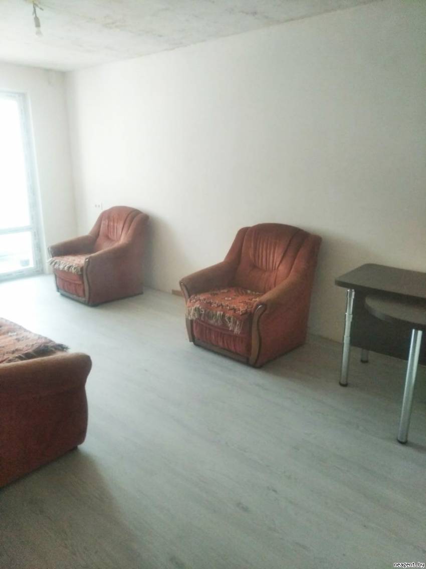 2-комнатная квартира,  Ванеева площадь, 1275 рублей: фото 2