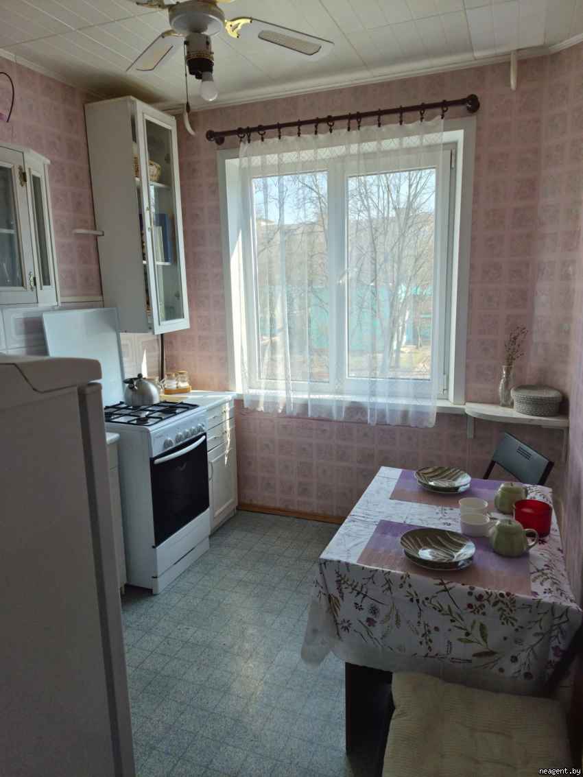 1-комнатная квартира, ул. Восточная, 52, 1037 рублей: фото 1