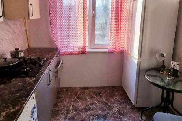 2-комнатная квартира, Ванеева площадь, за 1275 р.