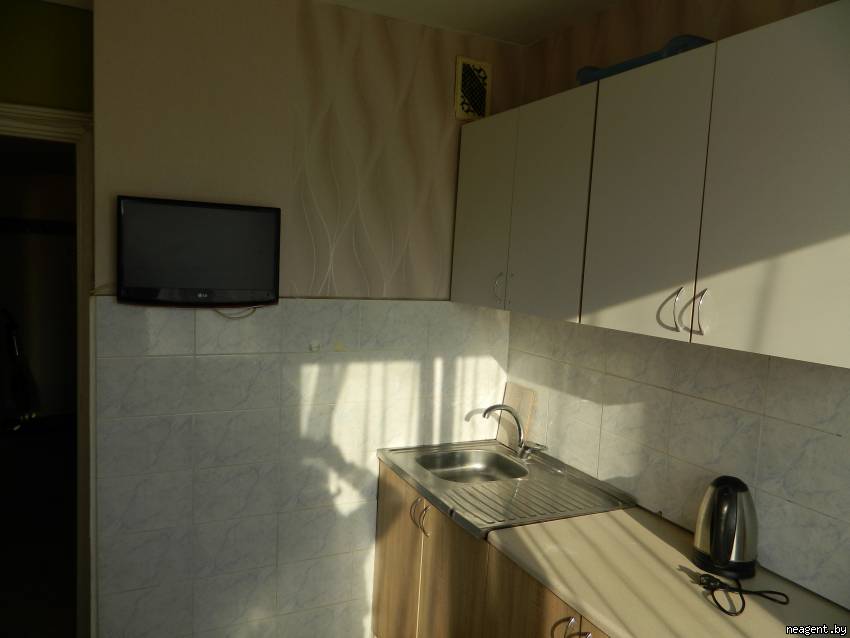 1-комнатная квартира, ул. Бельского, 53, 300 рублей: фото 2