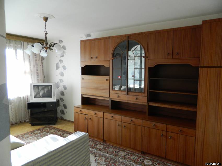 1-комнатная квартира, ул. Бельского, 53, 300 рублей: фото 3