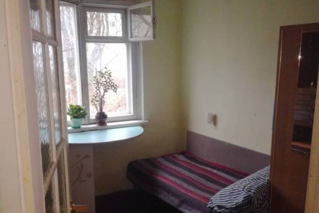 Комната, Славинского ул., за 120 р.