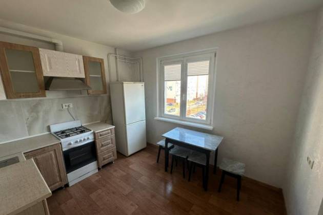 3-комнатная квартира, Дачный пер., за 540 р.