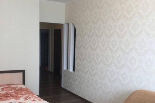 1-комнатная квартира, Дзержинского просп., за 1400 р.