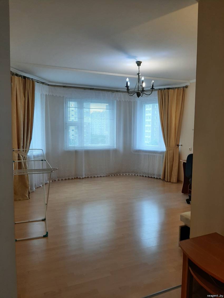 1-комнатная квартира,  Скрипникова, 400 рублей: фото 3