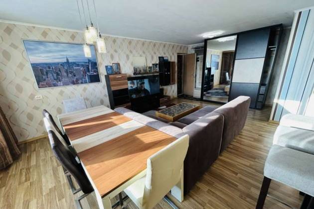 3-комнатная квартира, Победителей просп., за 2193 р.