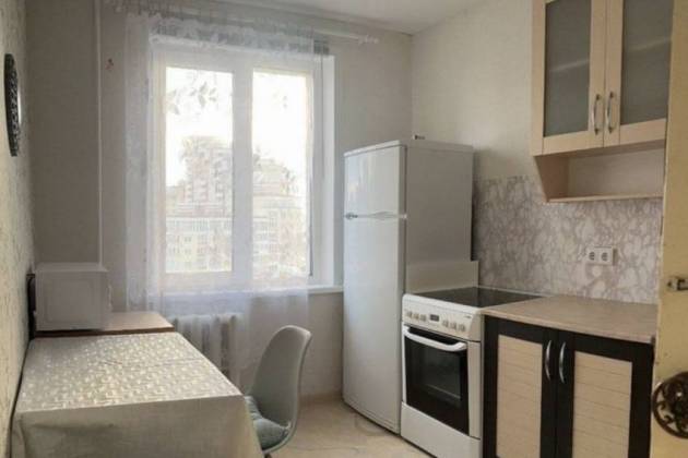 Комната, Мирошниченко ул., за 300 р.