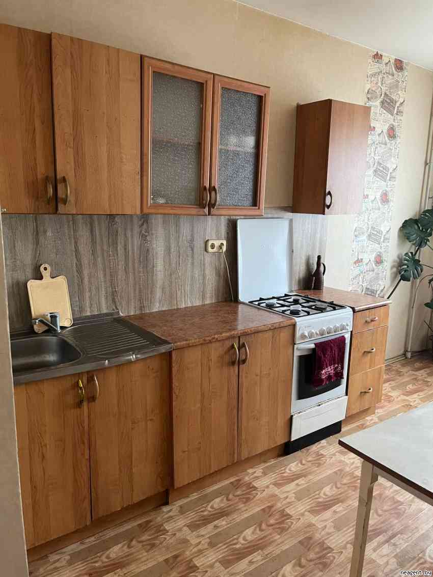 3-комнатная квартира, ул. Гурского, 44/1, 1392 рублей: фото 1