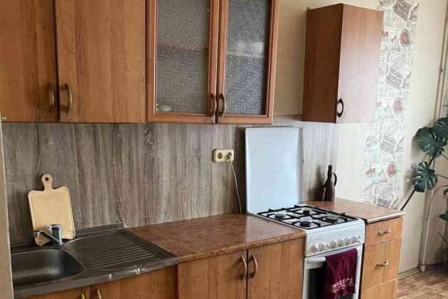 3-комнатная квартира, Гурского ул., за 1415 р.