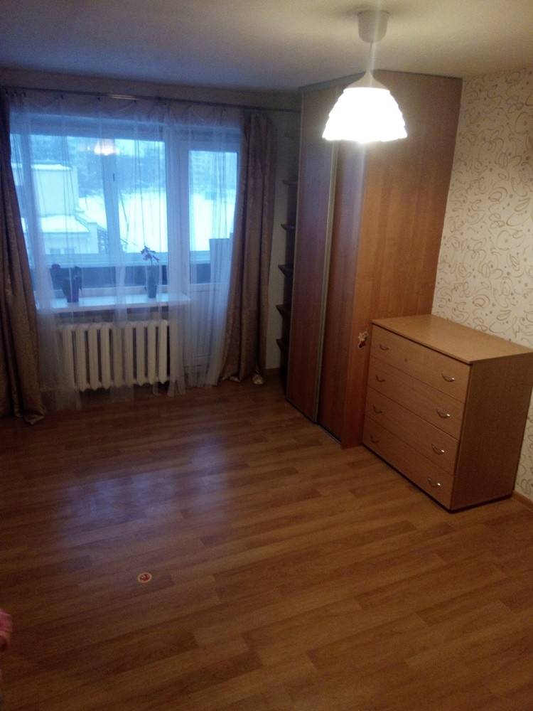 1-комнатная квартира, ул. Сурикова, 23, 857 рублей: фото 1