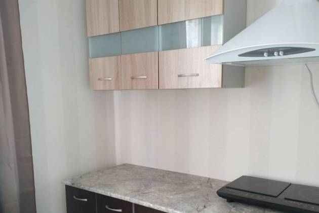 1-комнатная квартира, Аладовых ул., за 400 р.