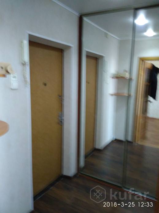 1-комнатная квартира, ул. Казинца, 76, 280 рублей: фото 1