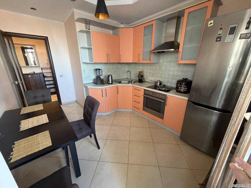 2-комнатная квартира, ул. Маяковского, 100, 650 рублей: фото 1