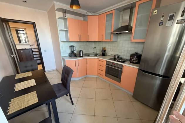 2-комнатная квартира, Маяковского ул., за 650 р.