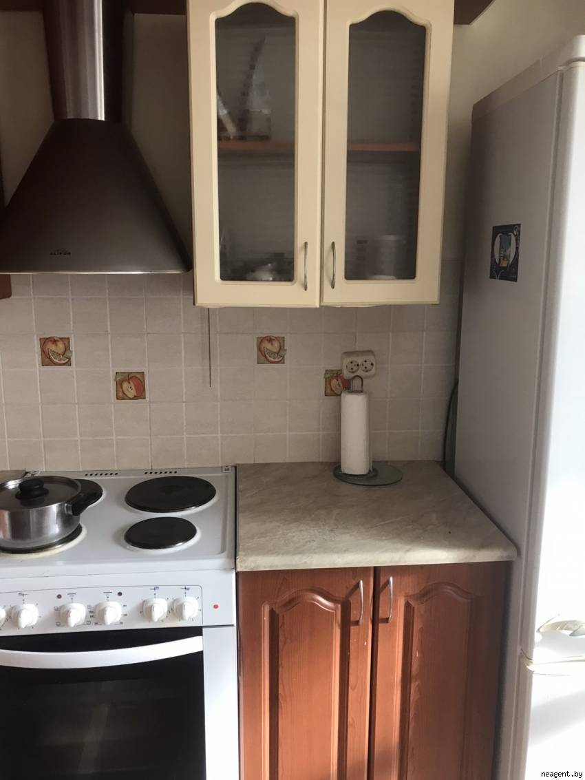 1-комнатная квартира, ул. Александрова, 6, 850 рублей: фото 1