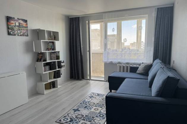 2-комнатная квартира, Алеся Бачило ул., за 1200 р.