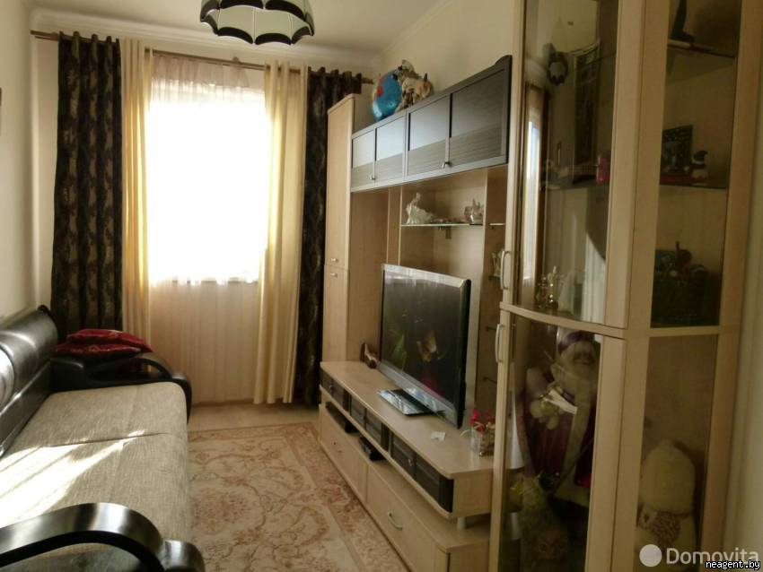 Комната, ул. Притыцкого, 134, 400 рублей: фото 1