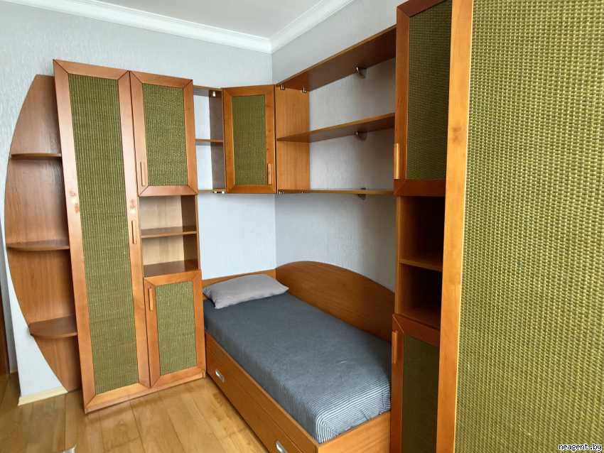 3-комнатная квартира, имени газеты «Правда» просп., 9, 2100 рублей: фото 5