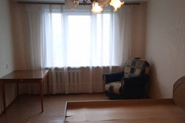 2-комнатная квартира, Дружный, Шамановского, за 220 р.