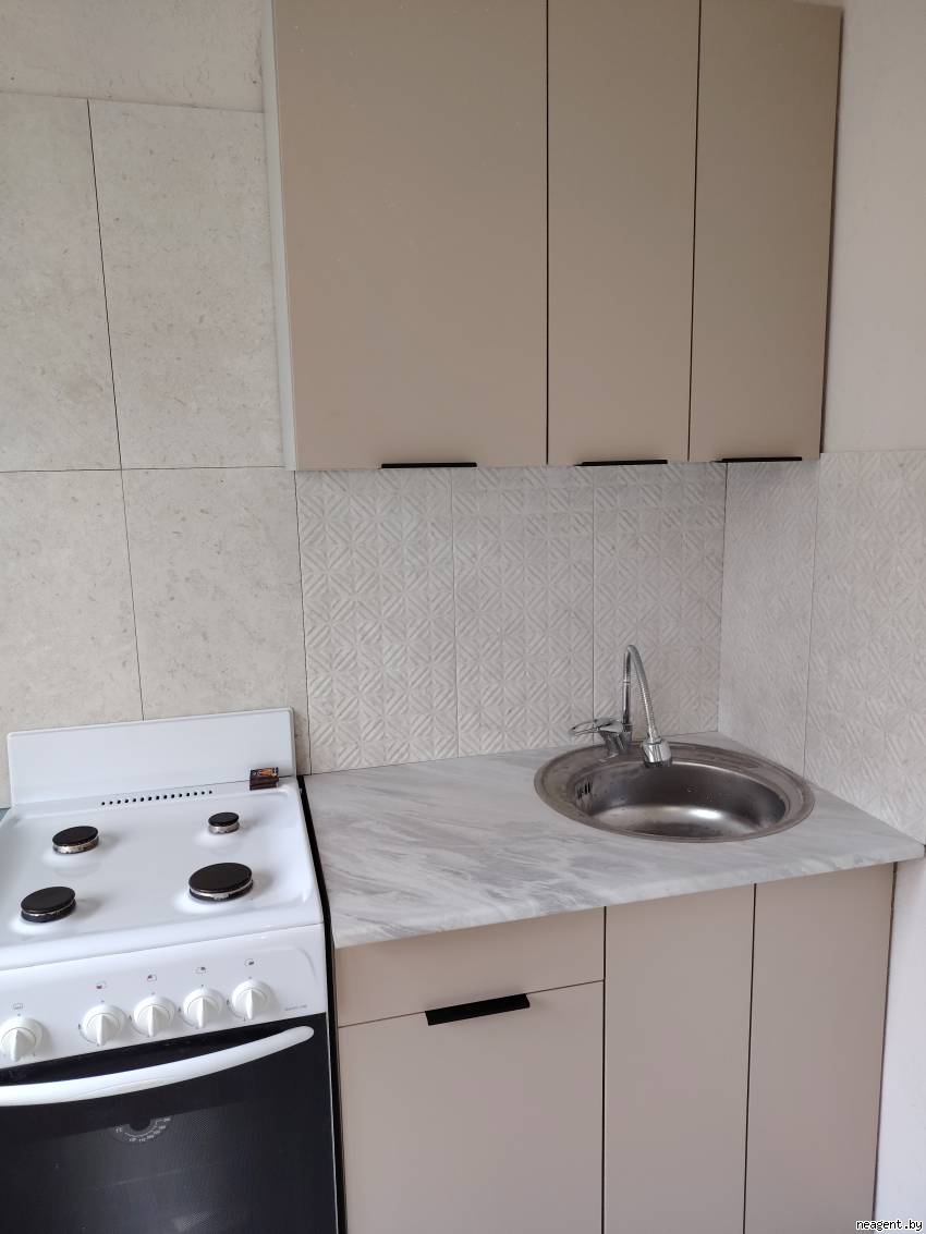 2-комнатная квартира, ул. Карастояновой, 25, 1155 рублей: фото 1