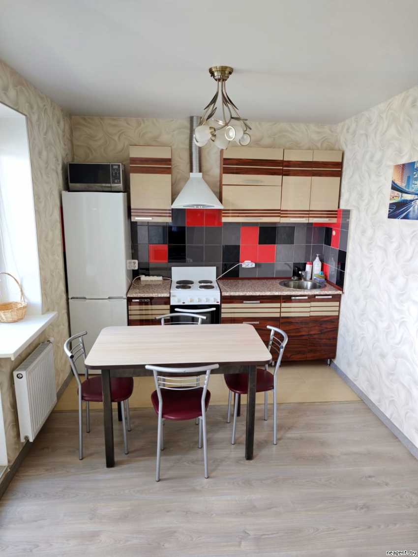 1-комнатная квартира, Победителей просп., 125, 1325 рублей: фото 1