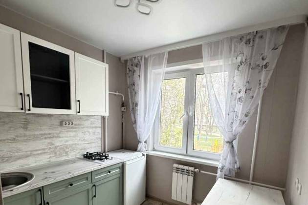 2-комнатная квартира, Уборевича ул., за 1240 р.