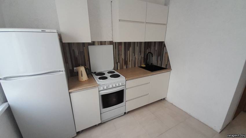 2-комнатная квартира, ул. Шугаева, 13/1, 550 рублей: фото 9